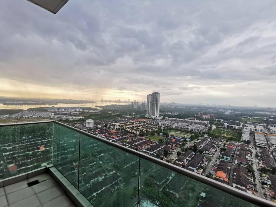 Seaview Johor Bahru Permas 6 Pax *