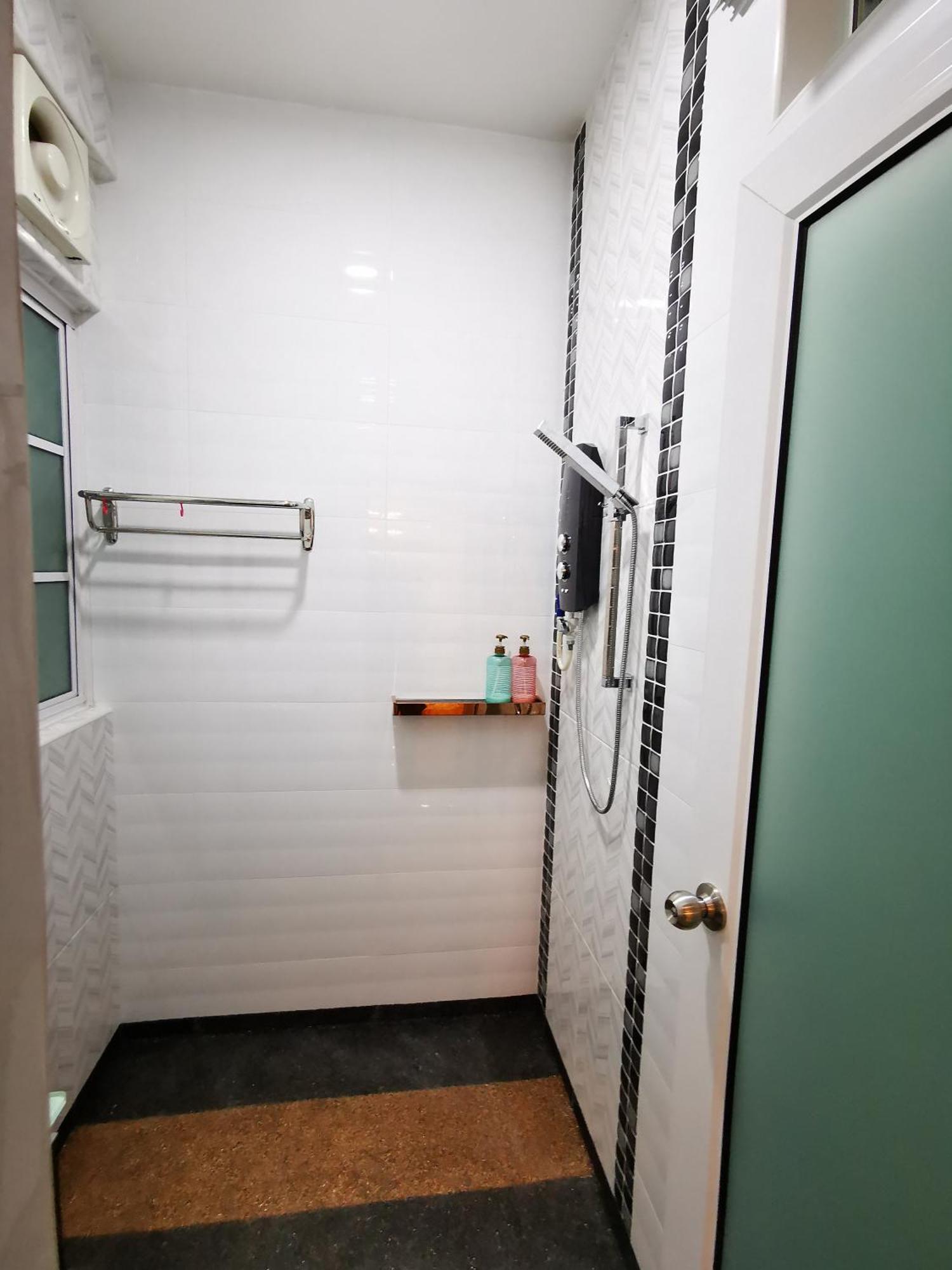 Seaview Johor Bahru Permas 6 Pax